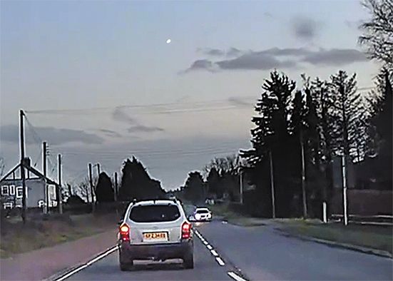 Meteor-like object causes stir  after streaking through sky
